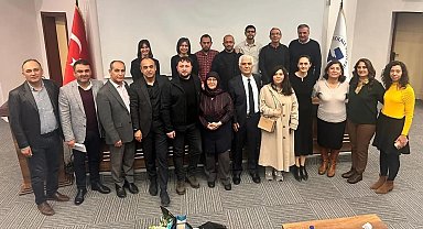 Fen Fakültesi ilk emekli öğretim üyesi için tören düzenledi