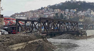 Fevkani Köprüsü'nün yıkımı son parçanın sökülmesiyle tamamlanacak