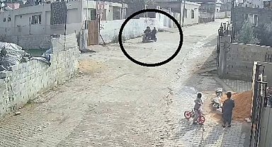 Fren halatı kopan motosiklet duvara böyle tosladı o anlar kamerada