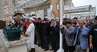 Gazeteci Erdal Çarboğa toprağa verildi