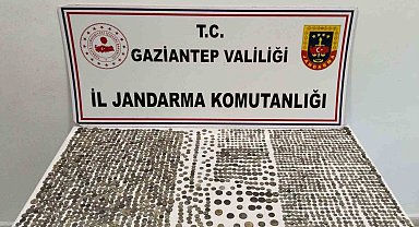 Gaziantep'te Roma dönemine ait 2 bin 51 adet gümüş sikke ele geçirildi