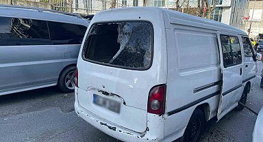 Gaziosmanpaşa'da trafikte tartışmanın ardından birbirlerine balyozla saldıran sürücüler yakalandı