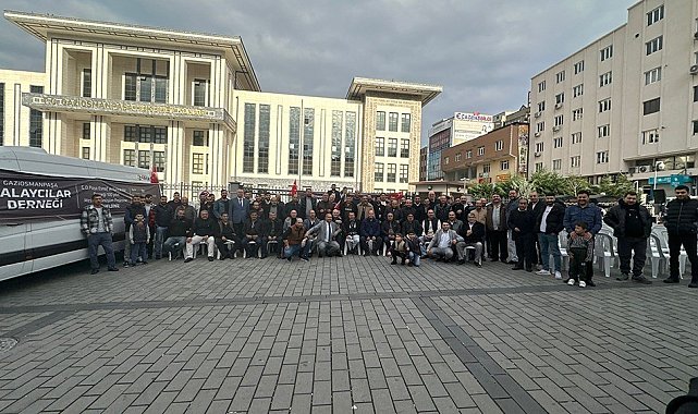 Gaziosmapaşa'da Roman vatandaşlar, kendi araçlarıyla taşımacılık yapmaya başladı