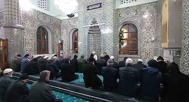 Gediz Ulu Camii'de şehitler için dua