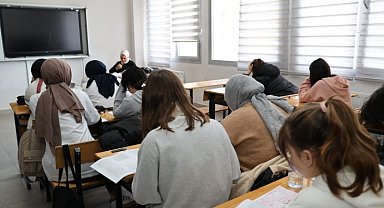 Gediz'de ödüllü TYT deneme sınavının ikincisi gerçekleştirildi