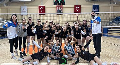 Gelenek değişmedi, "Bizim Kızlar" yine Bilecik Şampiyonu oldu