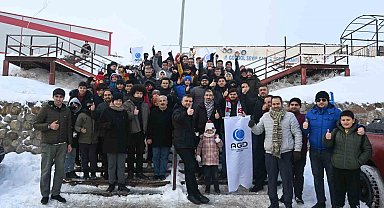 Gençler Erciyes'te doyasıya eğlendi