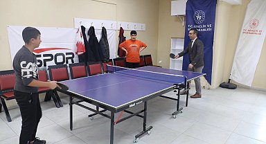 Gençlik ve Spor İl Müdürü Din, Hamur Gençlik Merkezini ziyaret etti