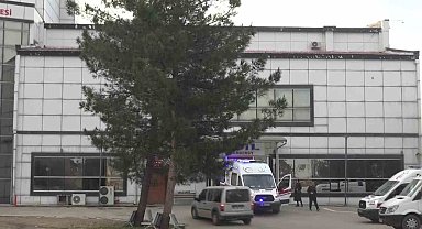 Gercüş'te takla atan otomobilde biri bebek 5 kişi yaralandı