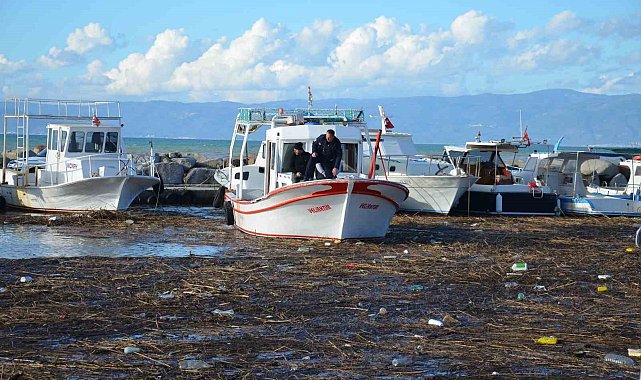 Gömeç'te su baskınlarının yaraları sarılıyor