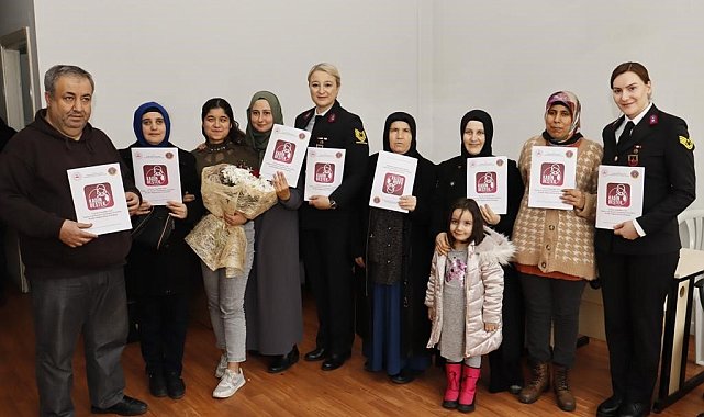 Görme engelli kadınlara Braille alfabesiyle KADES tanıtıldı