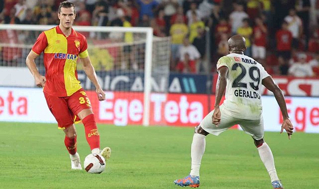 Göztepe'de stoper transferi sonrası Atınç Nukan ile yolların ayrılması bekleniyor