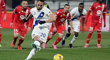 Hakan Çalhanoğlu'nun formu sürüyor
