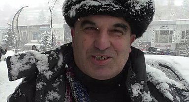Hakkari'de kar hayatı olumsuz etkiliyor