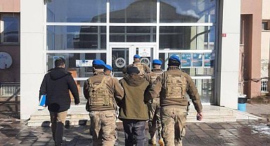 Hakkari'de PKKKCK operasyonu: 2 gözaltı
