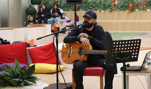 Halkın müziğini rock müziğiyle birleştiriyorlar, "Objektif" 35'inci yılını kutluyor