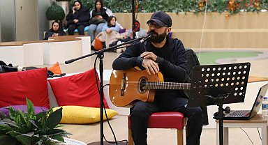 Halkın müziğini rock müziğiyle birleştiriyorlar, "Objektif" 35'inci yılını kutluyor
