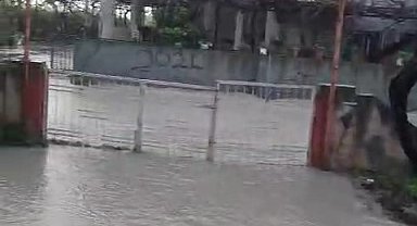 Hatay'da aşırı yağış sele neden oldu