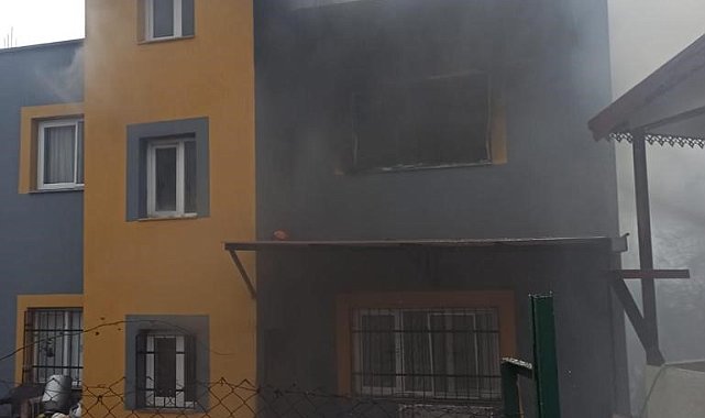 Hatay'da çıkan ev yangına itfaiye ekipleri tarafından söndürüldü