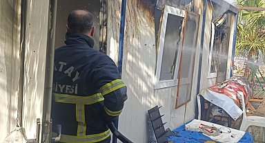 Hatay'da konteyner yangını