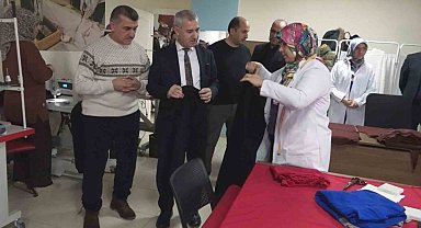 Hazır giyim kursunda üretilen kıyafetler Filistin'e gönderilecek