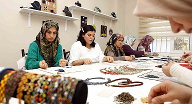 Hem öğreniyor hem kazanıyorlar