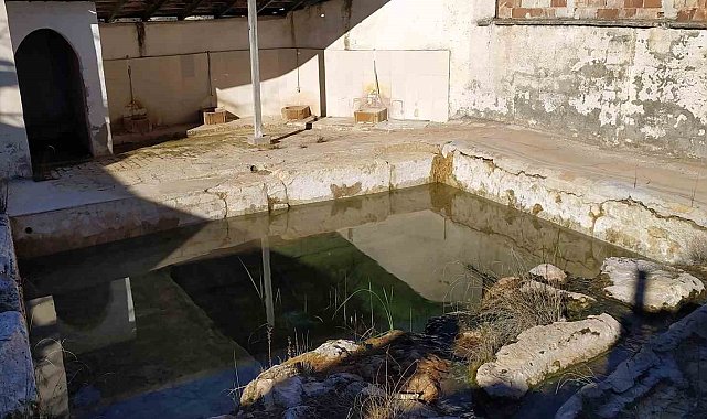Hisarcık'taki tarihi Roma Hamamının hali içler acısı