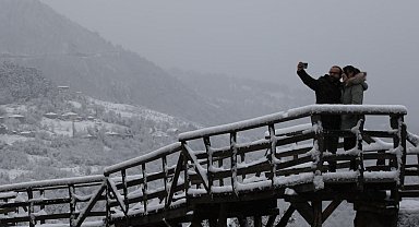 Ihlamur Terası beyaz gelinliği ile hayran bıraktı
