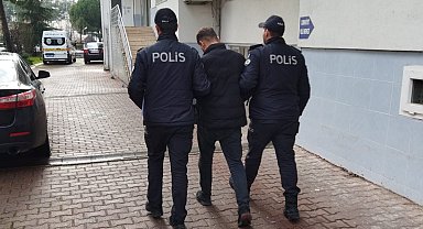 İki ayrı ilçede üzerlerinde kontak anahtarı bulunan araçları çaldılar