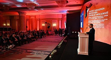 İletişim Başkanı Fahrettin Altun: "İsrail, hakikatı katletmek için sistematik bir planla gazeteci öldürüyor"