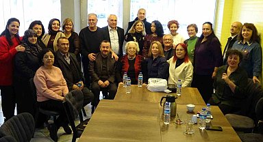 İlkokul arkadaşları 50 yıl sonra buluştu
