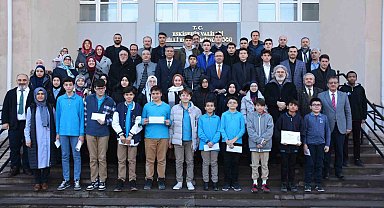İmam Hatip Okulları arasında düzenlenen mesleki yarışmalarda dereceye giren öğrenciler ödüllendirildi