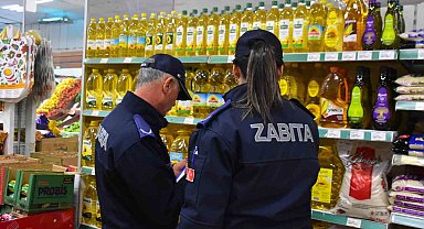 İncirliova'da zabıta ekiplerinden gıda denetimi