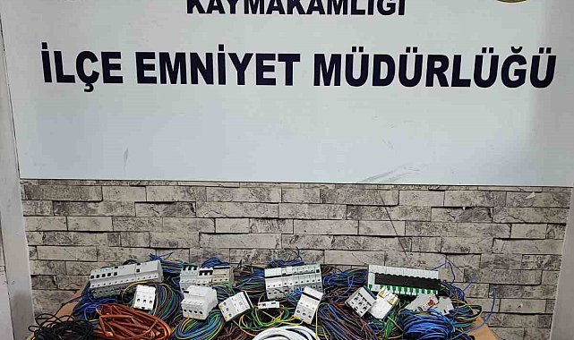 İnşaat alanından 850 bin liralık kablo çaldılar