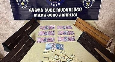 İş yerinde kumar oynatanlara baskın