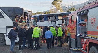 İşçi servisleri çarpıştı: 6 yaralı