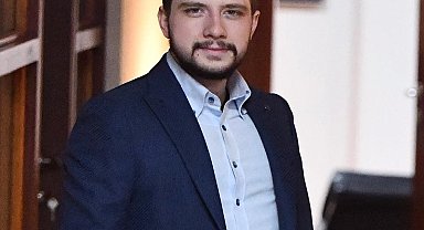 İşçilerin maaşı taahhüt edilen süreden 1 gün önce ödendi