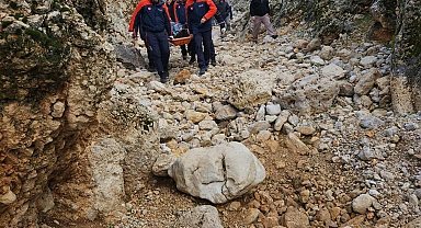 Isparta'da kayıp olarak aranan yaşlı adam dere yatağında ölü bulundu