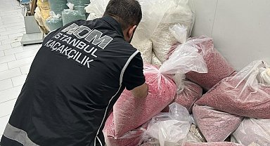 İstanbul'da sahte ve kaçak ilaç operasyonu: 50 milyon lirayı bulan ürün ele geçirildi