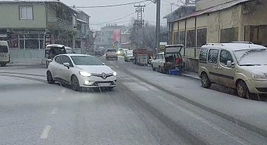 İstanbul'un yüksek kesimlerinde kar