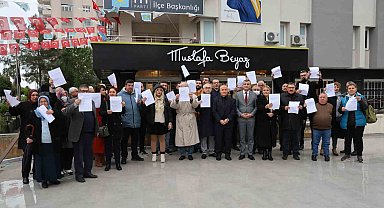 İYİ Parti'den 130 kişi istifa etti