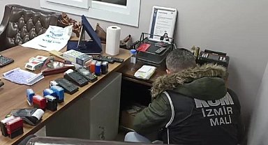İzmir merkezli 3 ilde naylon fatura operasyonu: Milyarlarca liralık e-fatura ele geçirildi