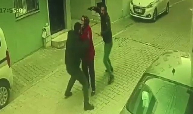 İzmir'deki silahlı düelloda kalkan olarak kullanılan kadın ekmek almaya gidiyormuş
