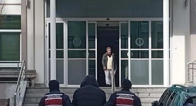 Jandarma ekipleri aranan şahıslara göz açtırmıyor