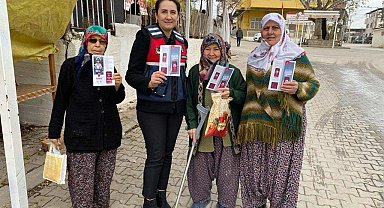Jandarma, kadınlara KADES'i anlattı