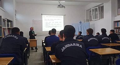 Jandarma personeline 'Erken Yaşta ve Zorla Evliliklerle Mücadele' eğitimi verildi