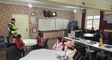 Jandarmadan öğrencilere trafik semineri