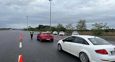 Jandarmanın trafik denetimlerinde bir ayda 897 araç ve 242 sürücü trafikten men edildi