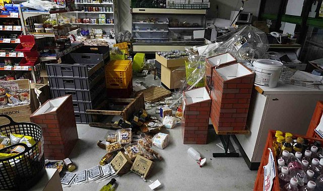Japonya'daki 7.6'lık depremin 3'üncü gününde can kaybı 64'e yükseldi