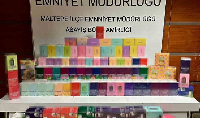 Kadıköy'de kaçak elektronik sigara operasyonu